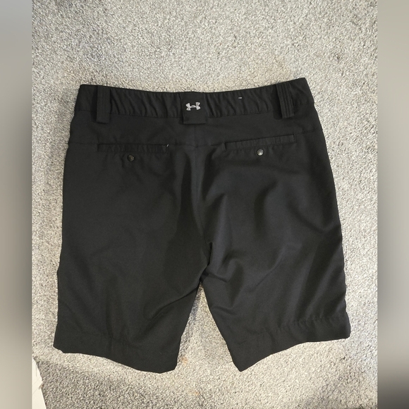 Under Armour Performance Black Bermuda Shorts Women's Size 6 - Picture 10 of 10